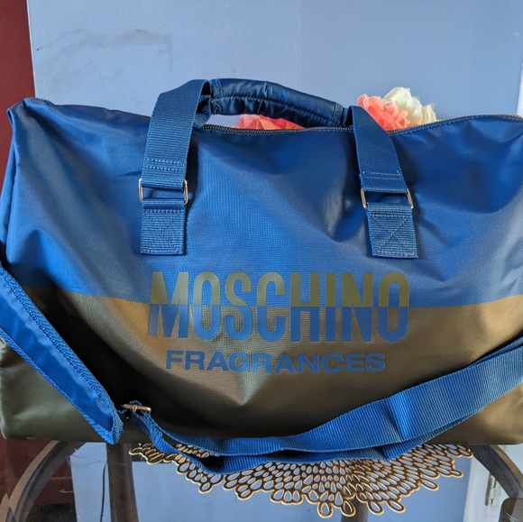 Moschino - Picture 13 of 13